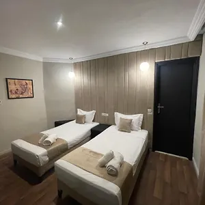 Cade Касабланка